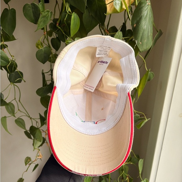 vintage CTV NEWS MONTREAL fitted baseball hat cap - Picture 6 of 6